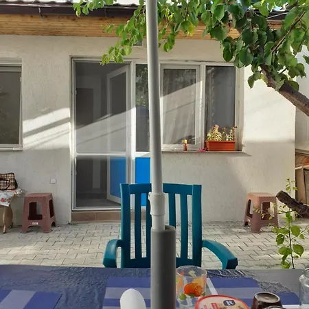 Evelina House *